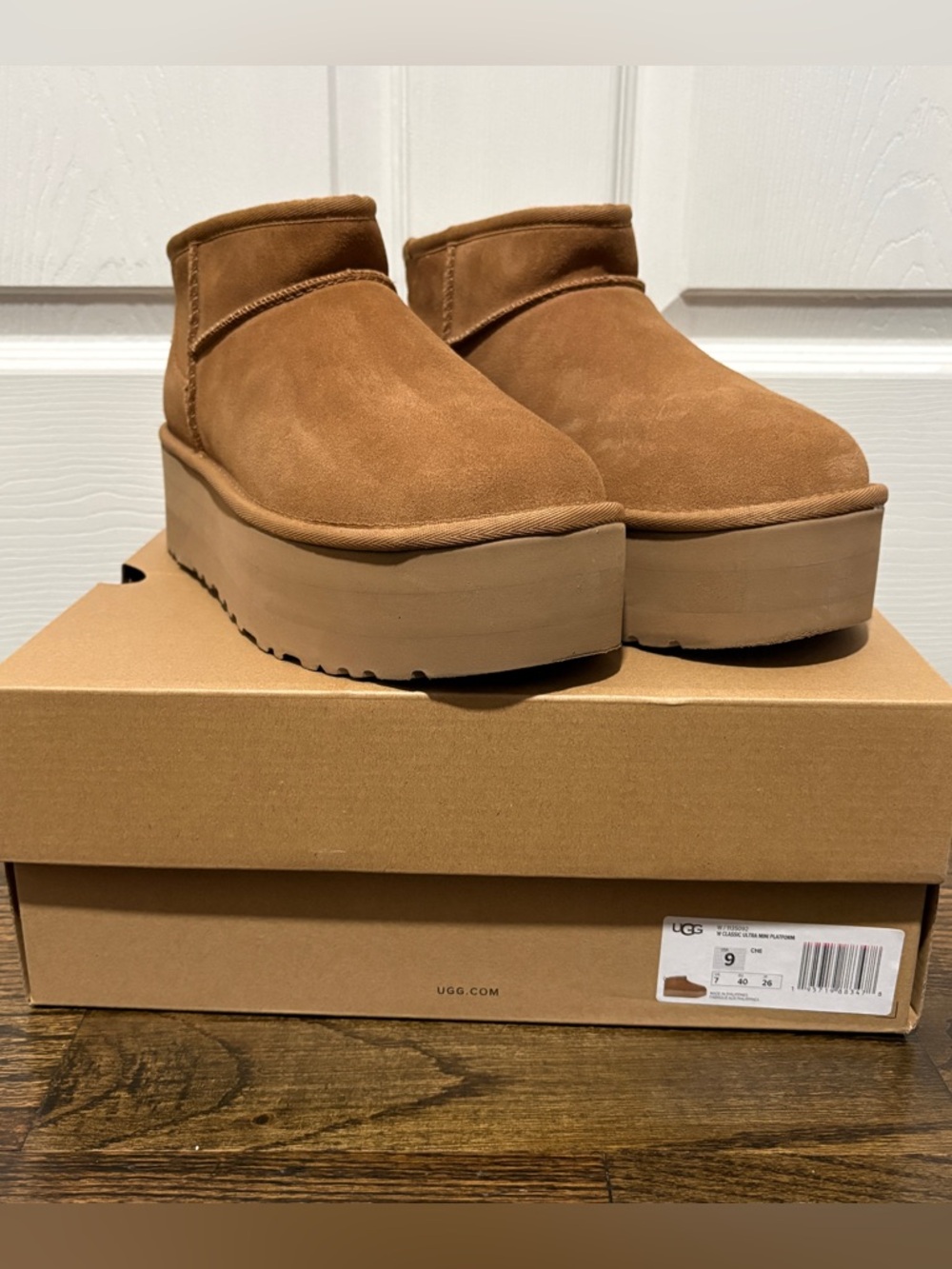 UGG Chestnut Platform Slip-On Mule - Women's
